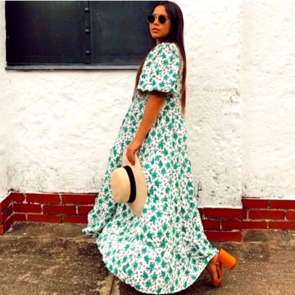 Zara Dresses & Skirts - Zara floral green white maxi dress sz XS (Gi097)